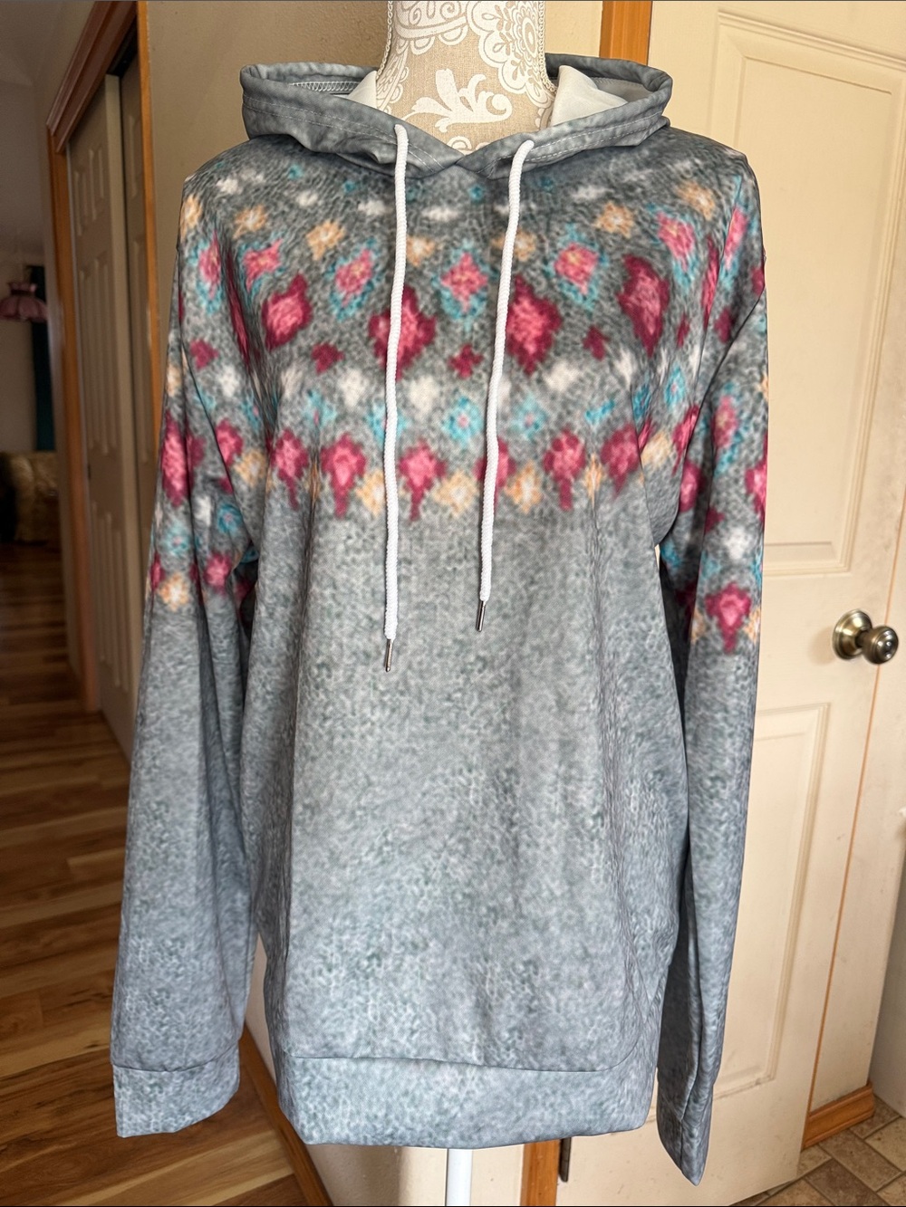 The Hills patterned hoodie - Picture 2 of 6